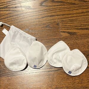 Lansinoh washable nursing pads
